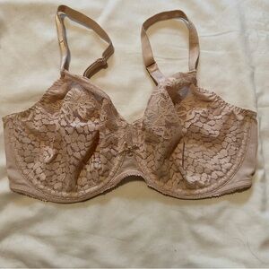 Chantelle Lace Underwire Bra in Light Beige